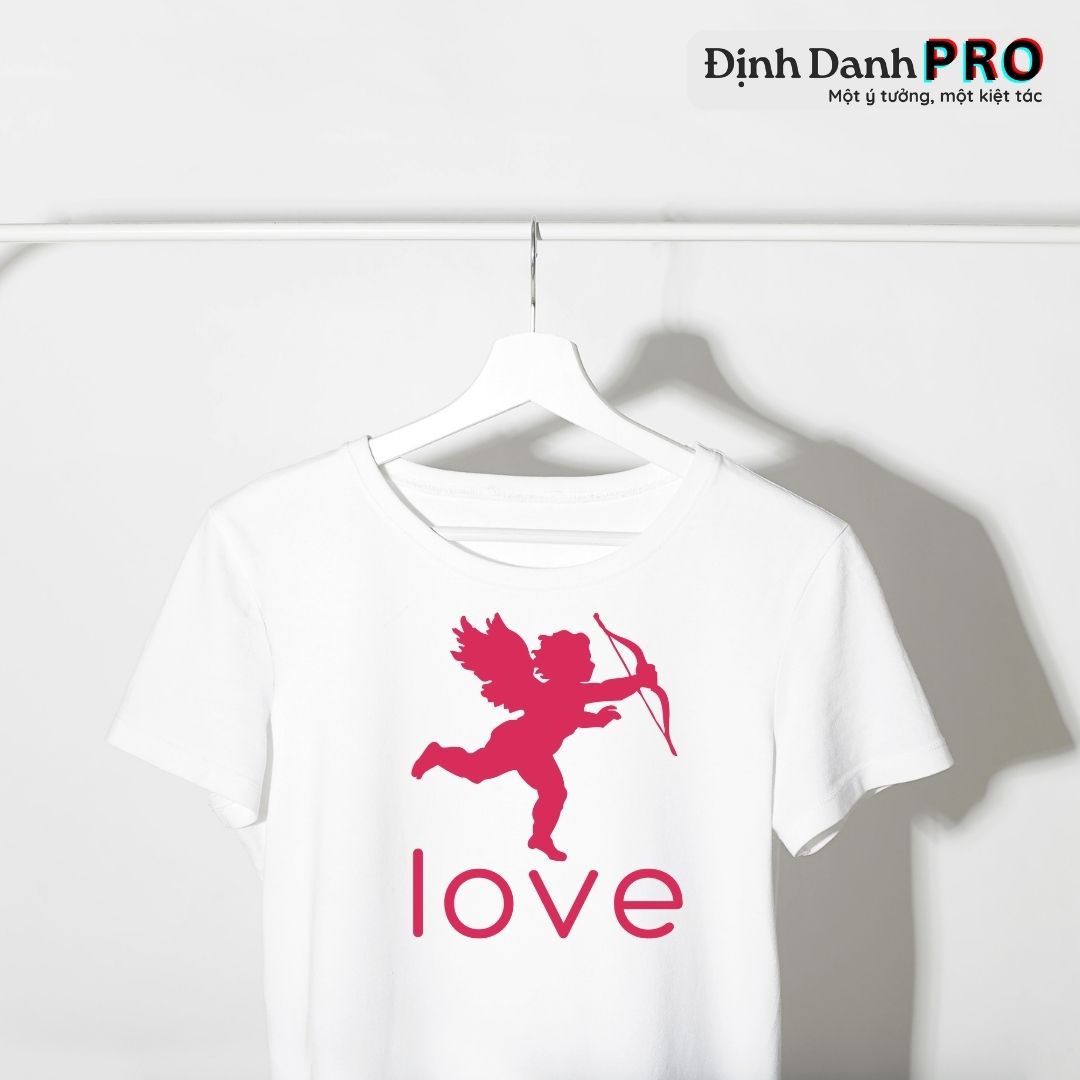 T Shirt in chữ Love